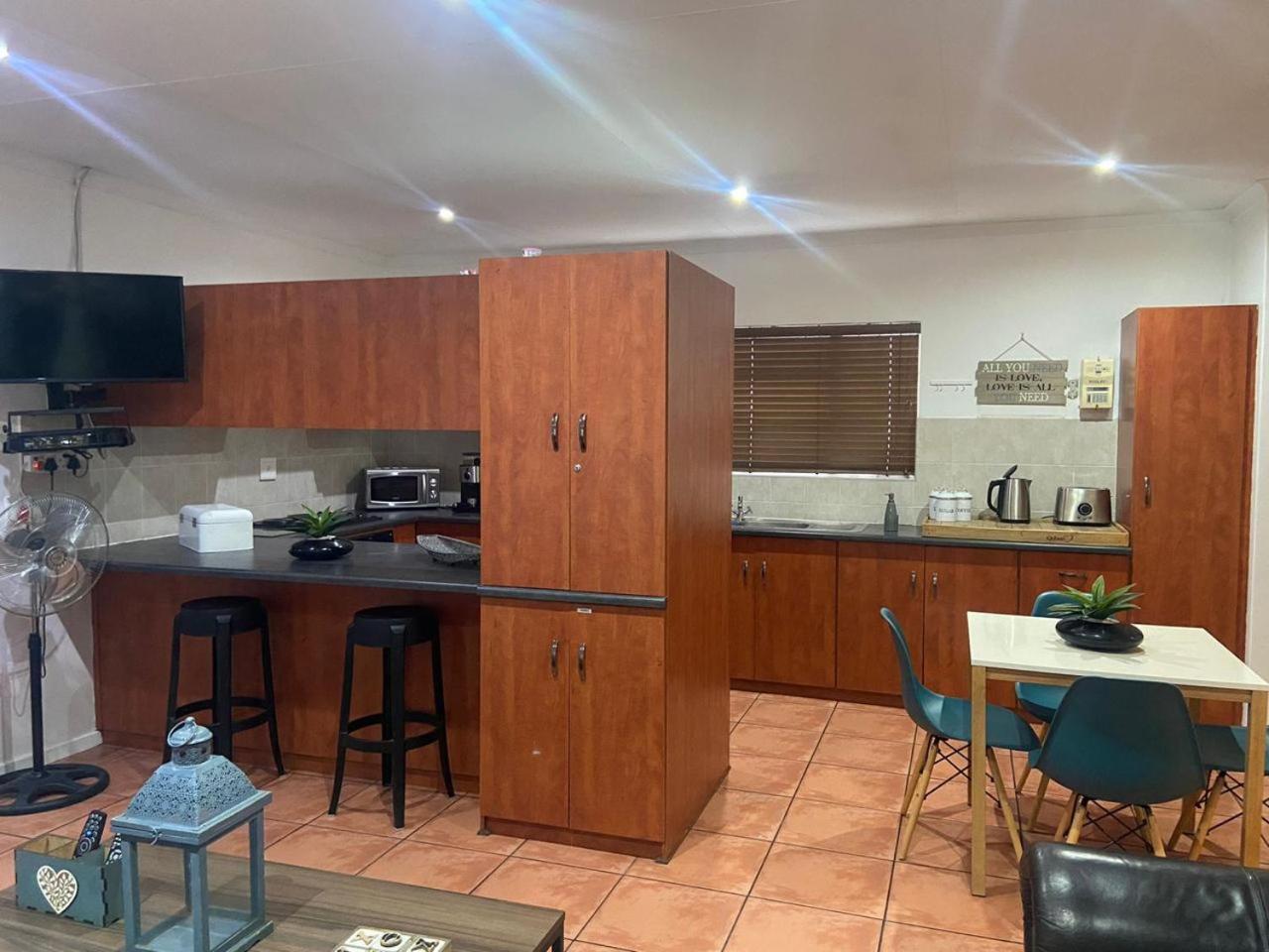 Karoo Heart Apartment โบฟอร์ตเวสต์ ภายนอก รูปภาพ