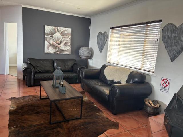 Karoo Heart Apartment โบฟอร์ตเวสต์ ภายนอก รูปภาพ