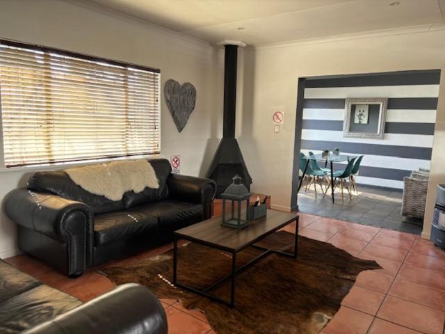 Karoo Heart Apartment โบฟอร์ตเวสต์ ภายนอก รูปภาพ